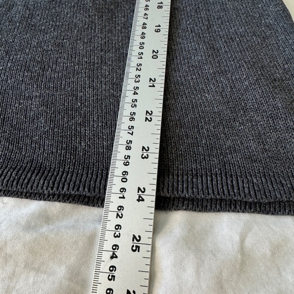 Old Navy‎ Women's Gray Long Sleeve Knit Lightweight Sweater Medium Rolled Neck - Picture 11 of 12